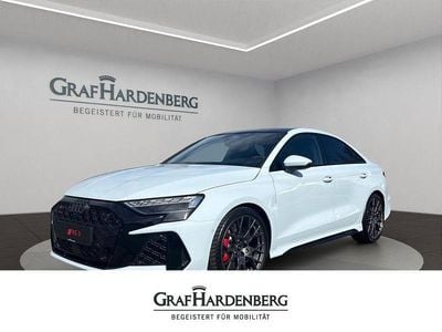 Neu Audi RS3 Sport 400 PS (294 kW) 2026 Blau Limousine