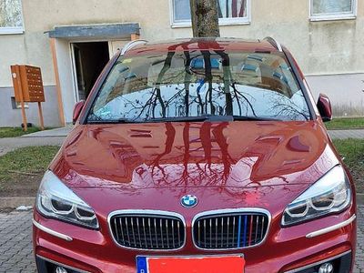 Gebraucht BMW 220 Gran Tourer Luxury Line 190 PS (139 kW) 2015 Rot Van / Kleinbus
