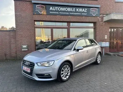 Gebraucht Audi A3 Business 136 PS (100 kW) 2016 Andere Limousine