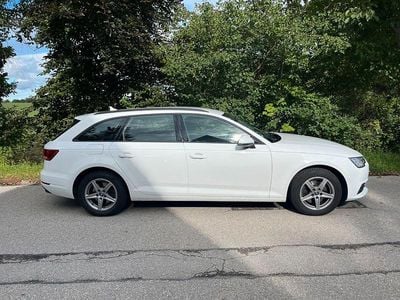 Gebraucht Audi A4 150 PS (110 kW) 2018 Weiß Kombi