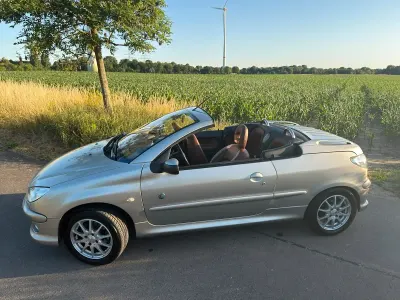 Gebraucht Peugeot 206 CC Roland Garros 108 PS (79 kW) 2005 Cabrio