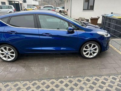 Usata Ford Fiesta Titanium 101 CV (74 kW) 2018 Blu Utilitaria