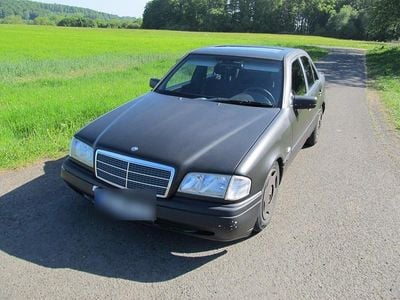 Mercedes C200