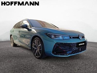 Second-hand VW Passat R-line 193 CP (141 kW) 2025 Verde Break