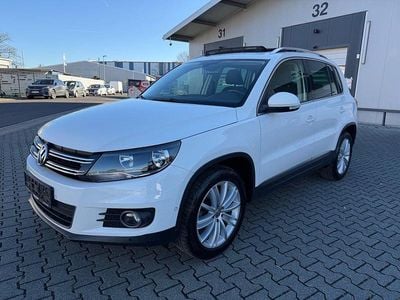 Gebraucht VW Tiguan Sportline 140 PS (102 kW) 2012 Weiß SUV