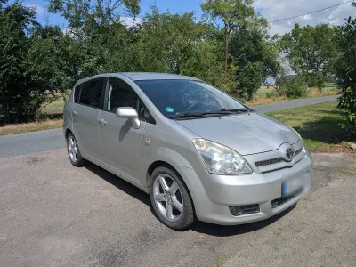 Gebraucht Toyota Corolla Verso 177 PS (130 kW) 2006 Silber Van / Kleinbus