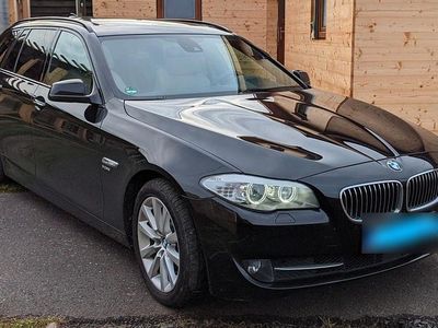 Begagnad BMW 530 Performance 258 HK (189 kW) 2011 Svart Kombi