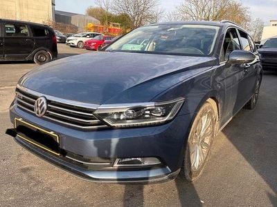 Gebraucht VW Passat Highline 150 PS (110 kW) 2015 Blau Kombi