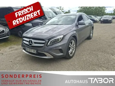 Gebraucht Mercedes GLA200 Urban 156 PS (114 kW) 2016 Mountaingrau  met. SUV