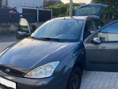 Gebraucht Ford Focus Ambiente 101 PS (74 kW) 2004 Grau Coupé