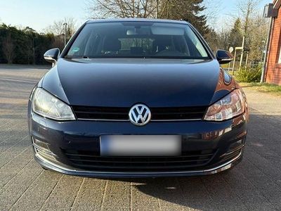 Gebraucht VW Golf VII LOUNGE 86 PS (63 kW) 2015 Blau Limousine