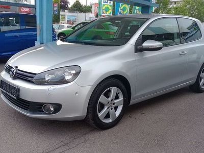 Gebraucht VW Golf VI Team 86 PS (63 kW) 2011 Silber Kleinwagen
