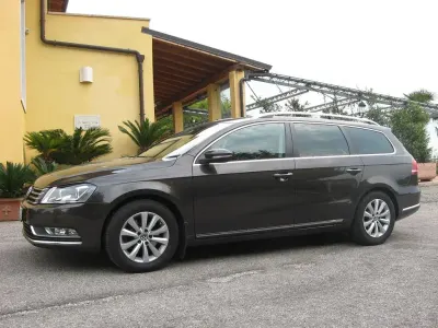 Gebraucht VW Passat Comfortline 140 PS (102 kW) 2014 Braun Kombi