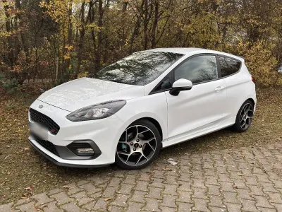Usata Ford Fiesta ST 200 CV (147 kW) 2019 Bianco Utilitaria