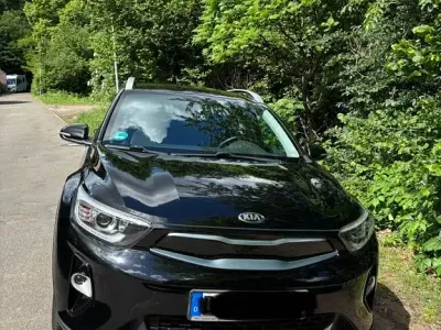 Gebraucht Kia Stonic Vision 101 PS (74 kW) 2020 Schwarz SUV