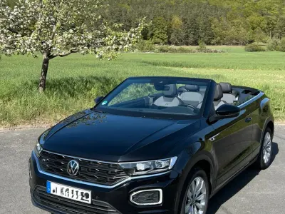 Gebraucht VW T-Roc Cabriolet R-line 150 PS (110 kW) 2021 Schwarz Cabrio
