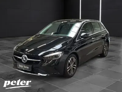 Gebraucht Mercedes B180 Advanced 136 PS (100 kW) 2025 Metalliclack kosmosschwarz Van / Kleinbus