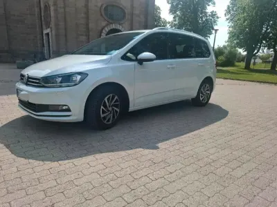 Gebraucht VW Touran Sound 150 PS (110 kW) 2018 Weiß Van / Kleinbus
