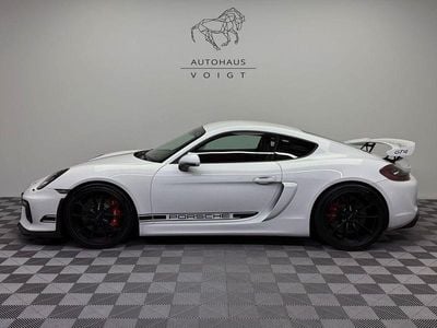 Porsche Cayman GT4