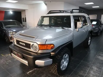 Gebraucht Toyota FJ Cruiser 242 PS (177 kW) 2006 Silber SUV