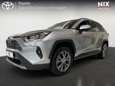 Gebraucht Toyota RAV4 Hybrid Team 218 PS (160 kW) 2024 Lichtsilber metallic SUV