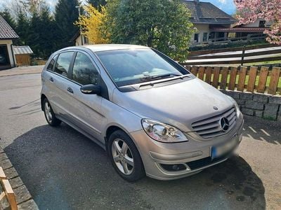 Usata Mercedes B200 136 CV (100 kW) 2006 Argento Monovolume