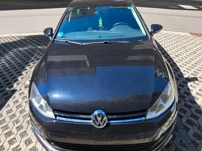 Gebraucht VW Golf VII LOUNGE 86 PS (63 kW) 2015 Schwarz Limousine