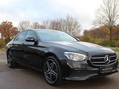 Rot Gebraucht 2021 Mercedes E300 Avantgarde Limousine | 35.800 € (Teuer)