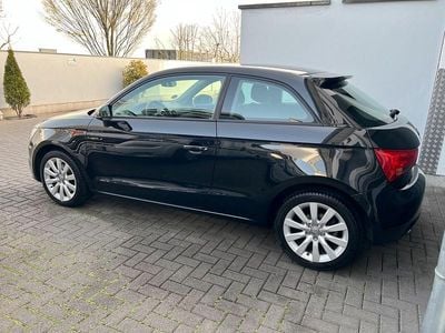 Gebraucht Audi A1 Sportback 122 PS (89 kW) 2012 Schwarz Kleinwagen