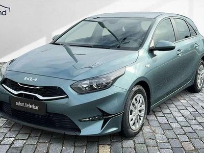 Grün / yuccastahlgrau Neu 2025 Kia Ceed Best Kleinwagen | 22.970 € (Fairer Preis)