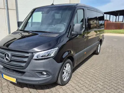 Używany Mercedes Sprinter 190 KM (139 kW) 2020 Czarny Van