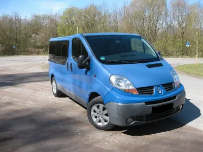 Gebraucht Renault Trafic 114 PS (83 kW) 2006 Blau Van / Kleinbus
