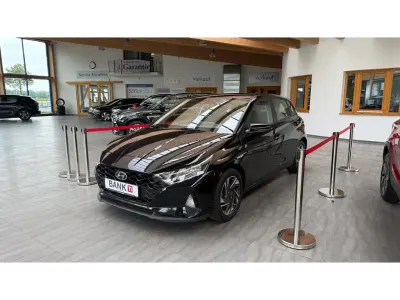 Gebraucht Hyundai i20 Edition+ 101 PS (74 kW) 2023 Unbekannt (metallic) Kleinwagen