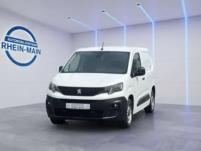 Gebraucht Peugeot Partner Premium 102 PS (75 kW) 2021 Weiß Van / Kleinbus
