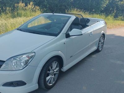 gebraucht Opel Astra Cabriolet TWINTOP OPC LINE RECARO OPC FACELIFT