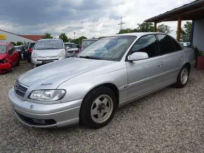 Gebraucht Opel Omega Elegance 144 PS (105 kW) 2001 Grau Limousine