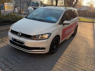 Gebraucht VW Touran 116 PS (85 kW) 2019 Beige Van / Kleinbus