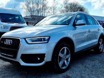 gebraucht Audi Q3 2.0 TDI 130kW S tronic quattro * AHK * Navi *