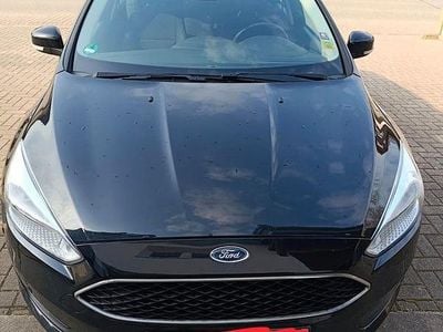 Gebraucht Ford Focus Trend 120 PS (88 kW) 2017 Schwarz Limousine