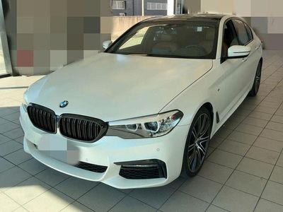 Gebraucht BMW 520 M Sport 190 PS (139 kW) 2018 Frozen white sonderlackierung Limousine
