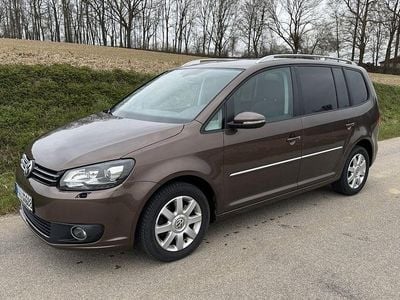 Gebraucht VW Touran Highline 177 PS (130 kW) 2014 Braun Van / Kleinbus