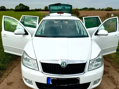 Occasion Skoda Octavia Family 105 ch (77 kW) 2012 Blanc Break