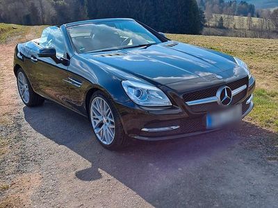 Gebraucht Mercedes SLK200 183 PS (134 kW) 2012 Schwarz Cabrio