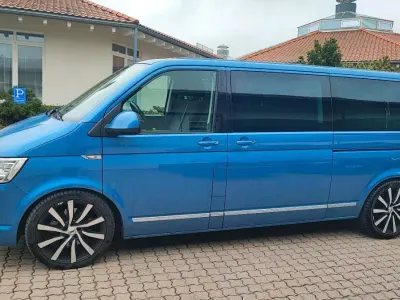 Używany VW Caravelle 204 KM (150 kW) 2015 Niebieski Van