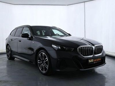 Gebraucht BMW 520 M Sport 197 PS (144 kW) 2025 Grau Kombi