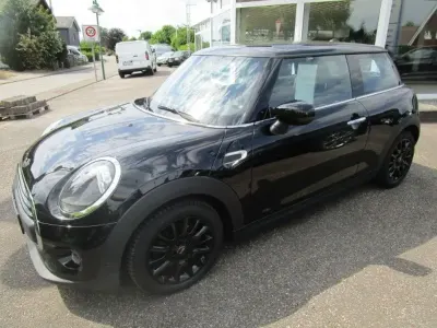 Gebraucht Mini ONE 102 PS (75 kW) 2019 Schwarz Kleinwagen