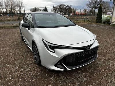 Gebraucht Toyota Corolla Hybrid Sport 196 PS (144 kW) 2023 Weiß Limousine