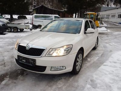 Gebraucht Skoda Octavia Ambition 105 PS (77 kW) 2011 Kombi