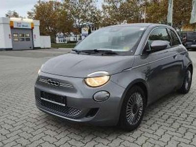 Mineral grau metallic Gebraucht 2024 Fiat 500e Style Kleinwagen | 26.888 € (Etwas zu teuer)