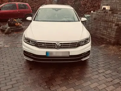 Gebraucht VW Passat R-line 150 PS (110 kW) 2018 Weiß Kombi